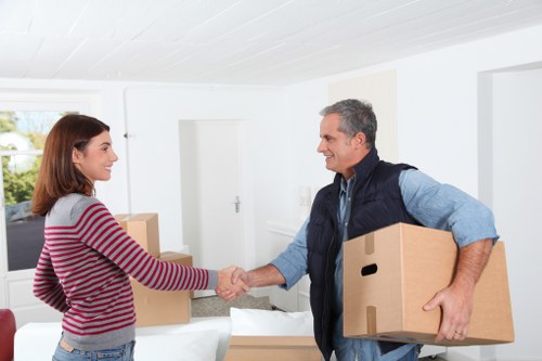 Moving support for a student flat in Fulham